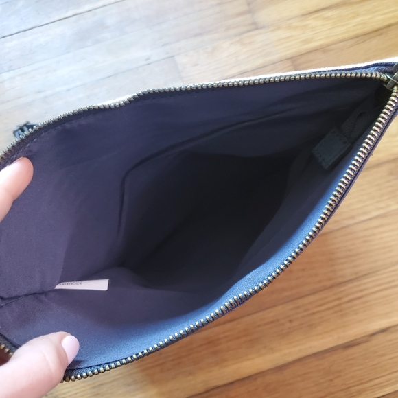 Style & Co fold over nautical striped crossbody bag - Picture 8 of 10